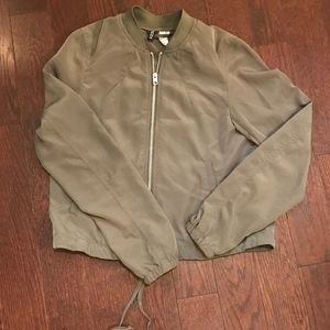 Divided H&M Lightweight Jacket Size 2